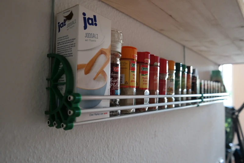 Étagère à épices flexible pour la cuisine