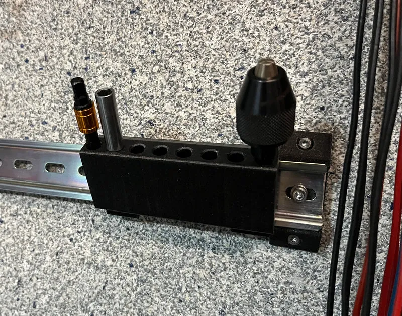 Porte-embouts pour rail DIN - Rangement efficace des outils