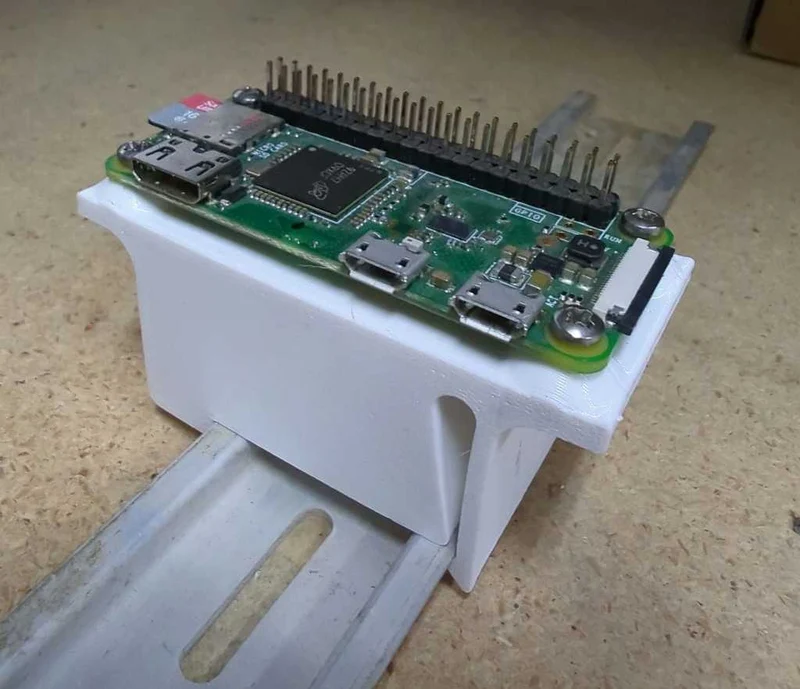 Support de rail DIN pour Raspberry Pi Zero