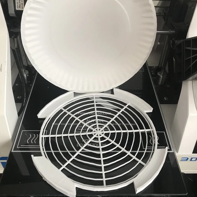 Porte-assiettes en carton