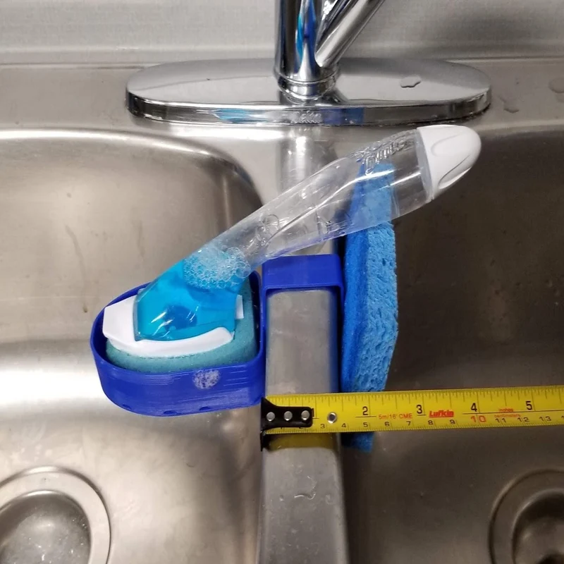 Support pratique pour éponge et brosse dans l'évier de cuisine