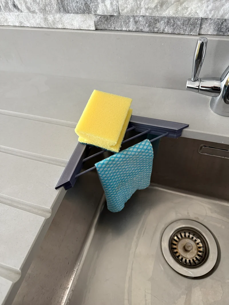 Séchoir à linge pour le coin de l'évier de cuisine