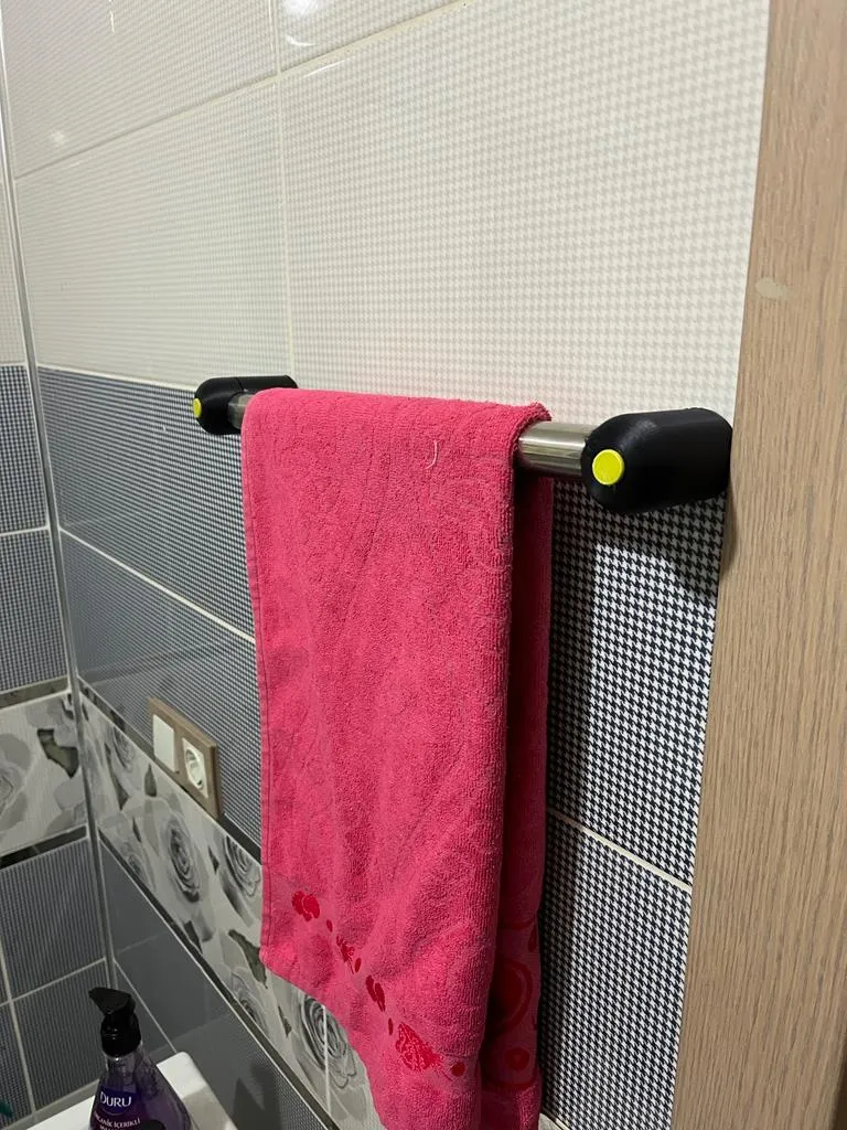 Porte-serviette de bain pratique