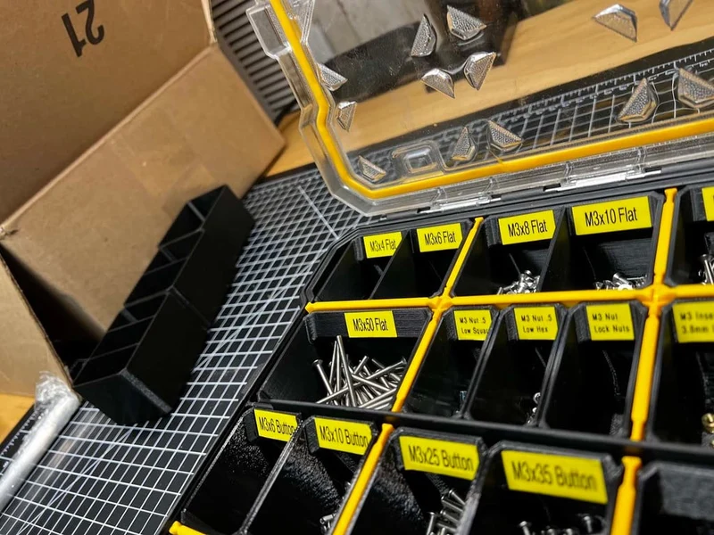 Boîtes d'organisateur modulaires pour petites pièces