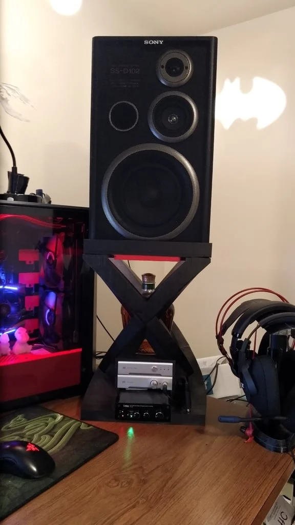 Supports d'enceintes pour bureau avec rangement