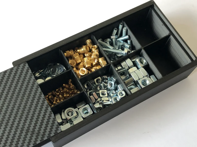 Boîte de rangement pour vis et petites pièces avec couvercle coulissant