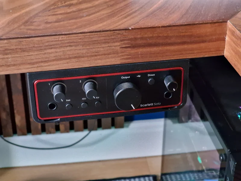 Support de bureau sous table pour Focusrite Scarlett Solo 4e génération