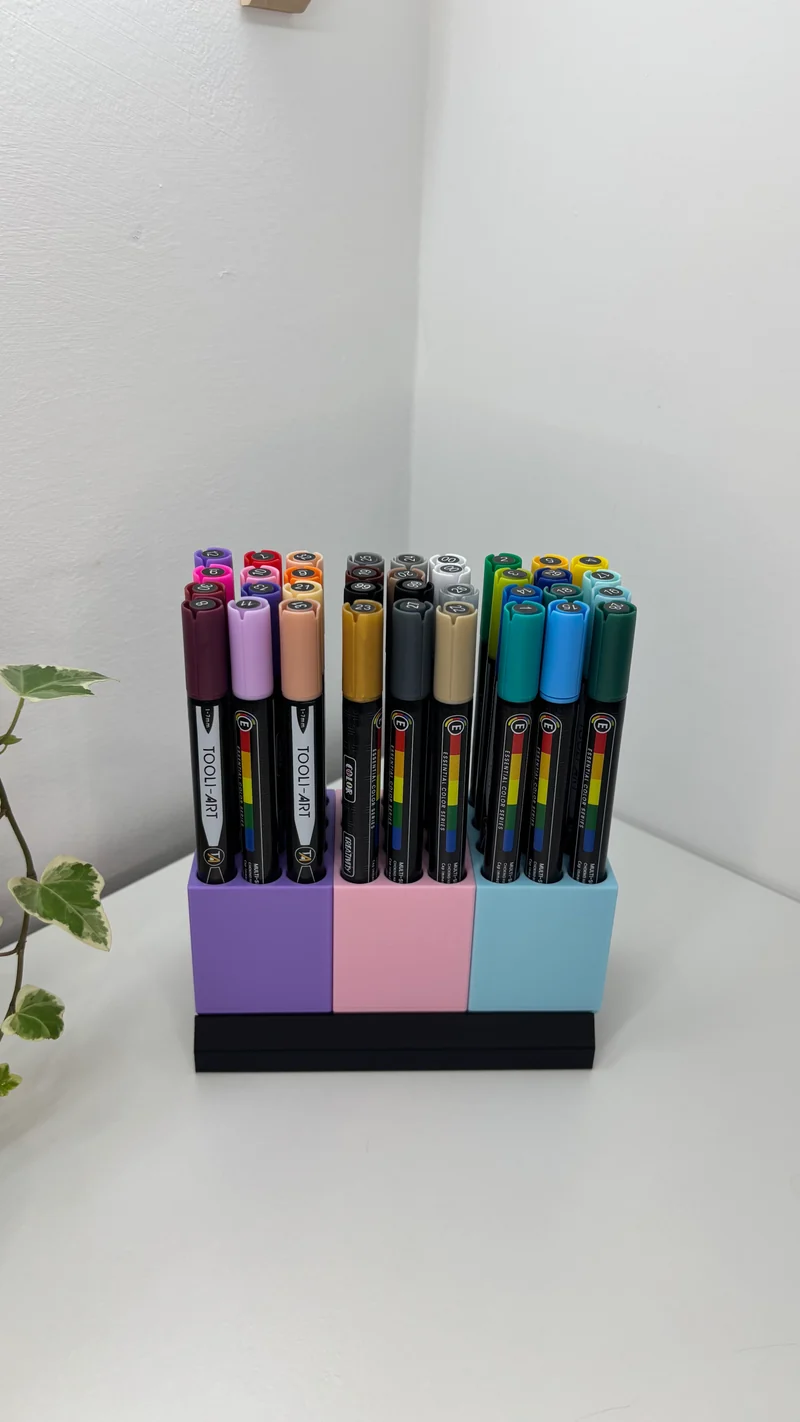 Porte-marqueurs et stylos modulaires - Organisateur de bureau imprimé en 3D personnalisable
