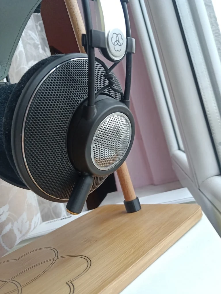 Support pour câble jack 3,5 mm amovible pour casque AKG K612