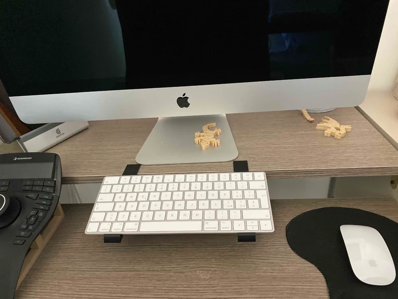 Support universel réglable pour clavier Apple