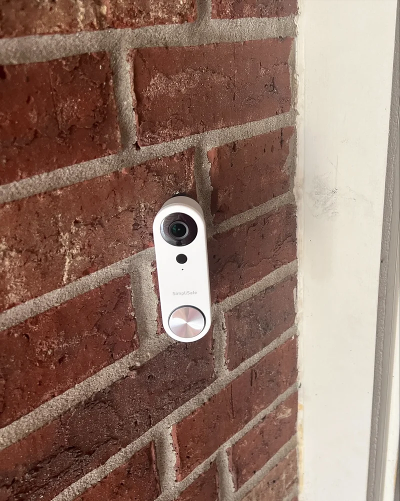 Support de sonnette Simplisafe à angle de 45° pour une vue optimale