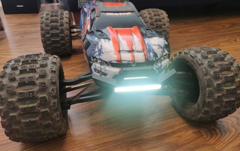 Adaptateur de pare-chocs Traxxas Maxx vers E-revo 2.0