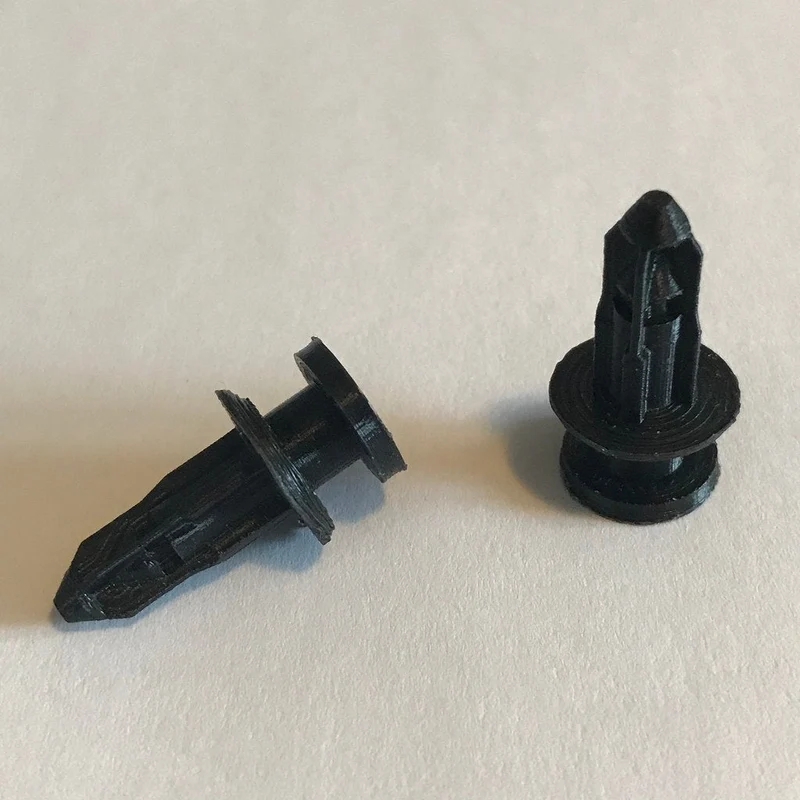Rivets (in)déverrouillables pour panneau de barre de remorquage Tesla Model X