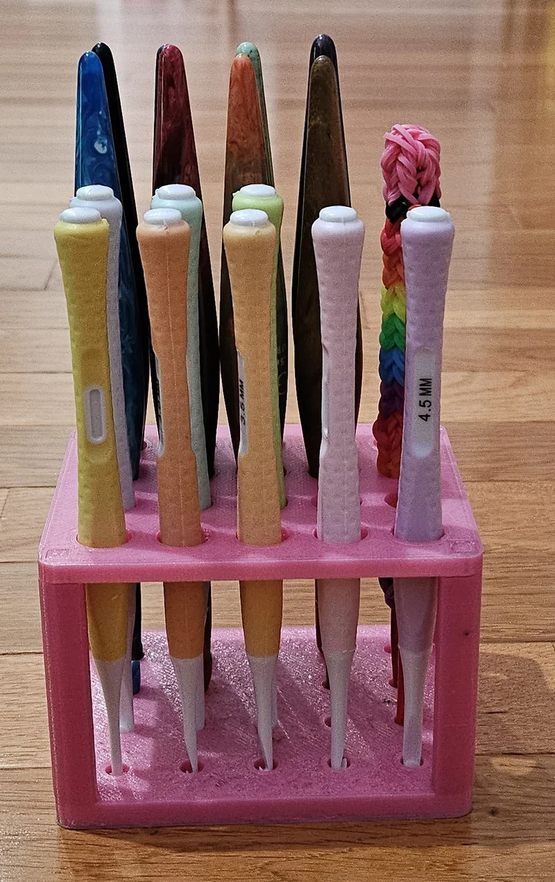 Porte-aiguilles à crochet