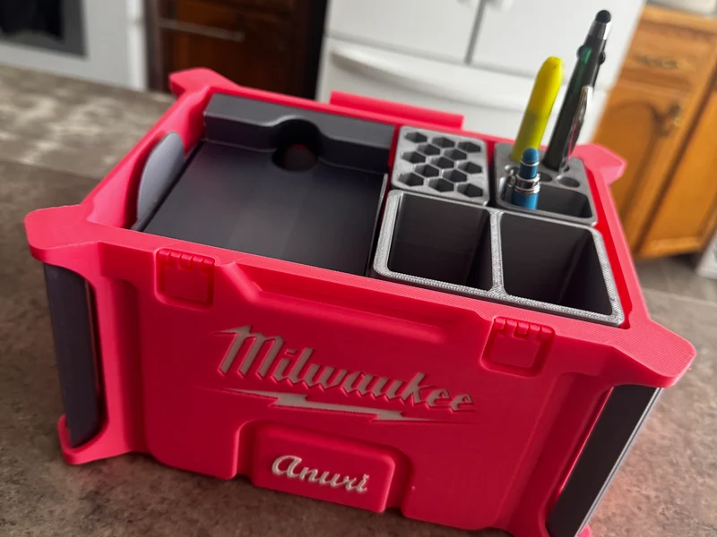 Organisateur de bureau Milwaukee de style Packout