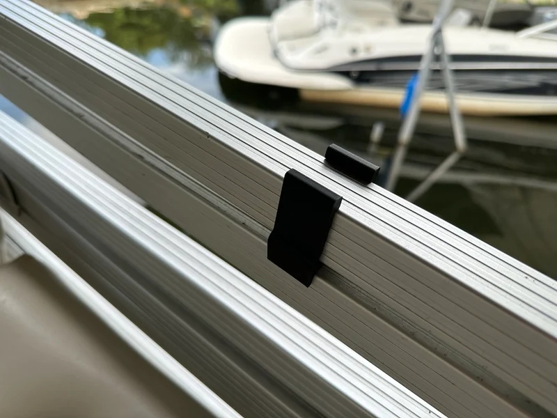 Clip de capote de bateau ponton