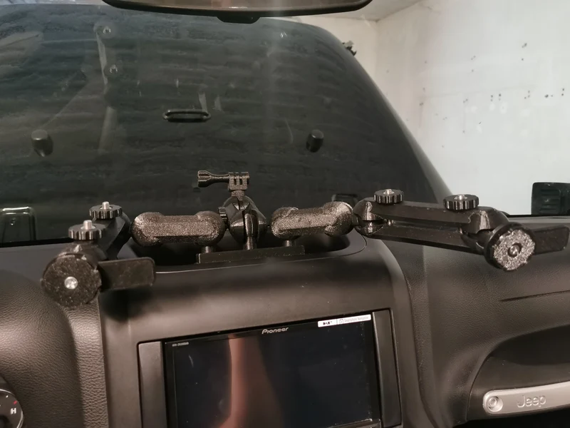 Support pour téléphone, tablette et GoPro Jeep Wrangler JK