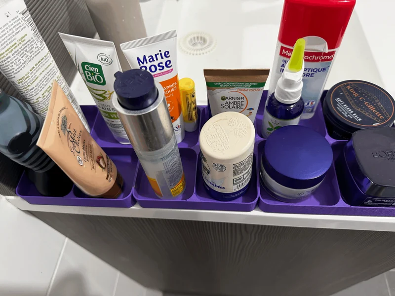 Organiseurs de pages pour le lavabo de la salle de bains