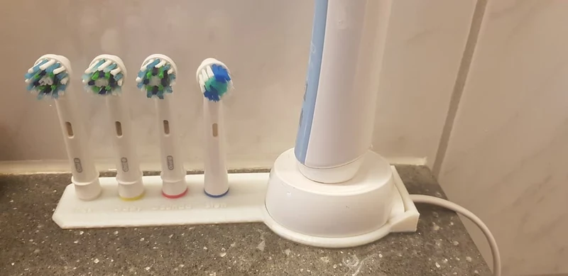 Support pour têtes de brosse à dents et chargeur Oral-B - Organisation élégante