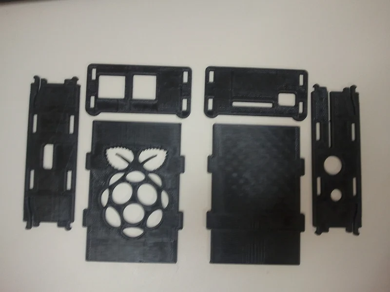 Boîte Adafruit Style Raspberry Pi