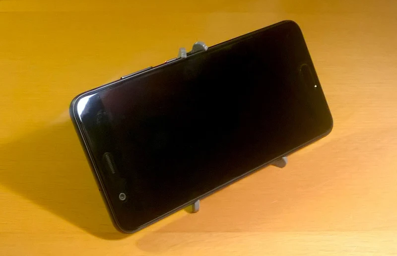 Support à ressort pour smartphone Huawei P10 et Nokia 3