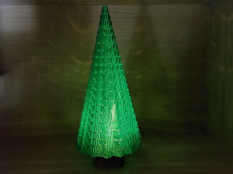 Grand sapin de Noël pixelisé avec porte-bougie chauffe-plat LED