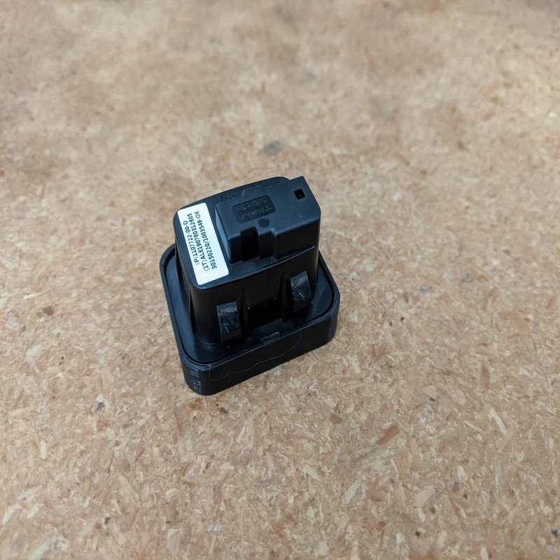 Couvercle de bouton de frunk Tesla Model 3 - Protection encastrée