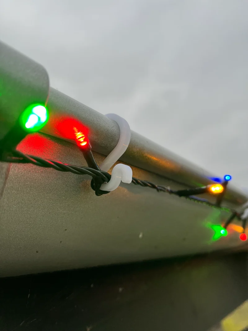 Crochet de guirlande lumineuse de Noël pour gouttière en zinc (10 pièces)