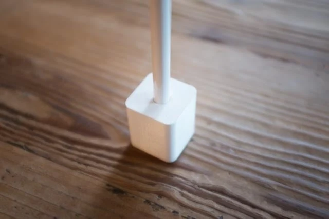 Le support pour Apple Pencil protège et est très esthétique