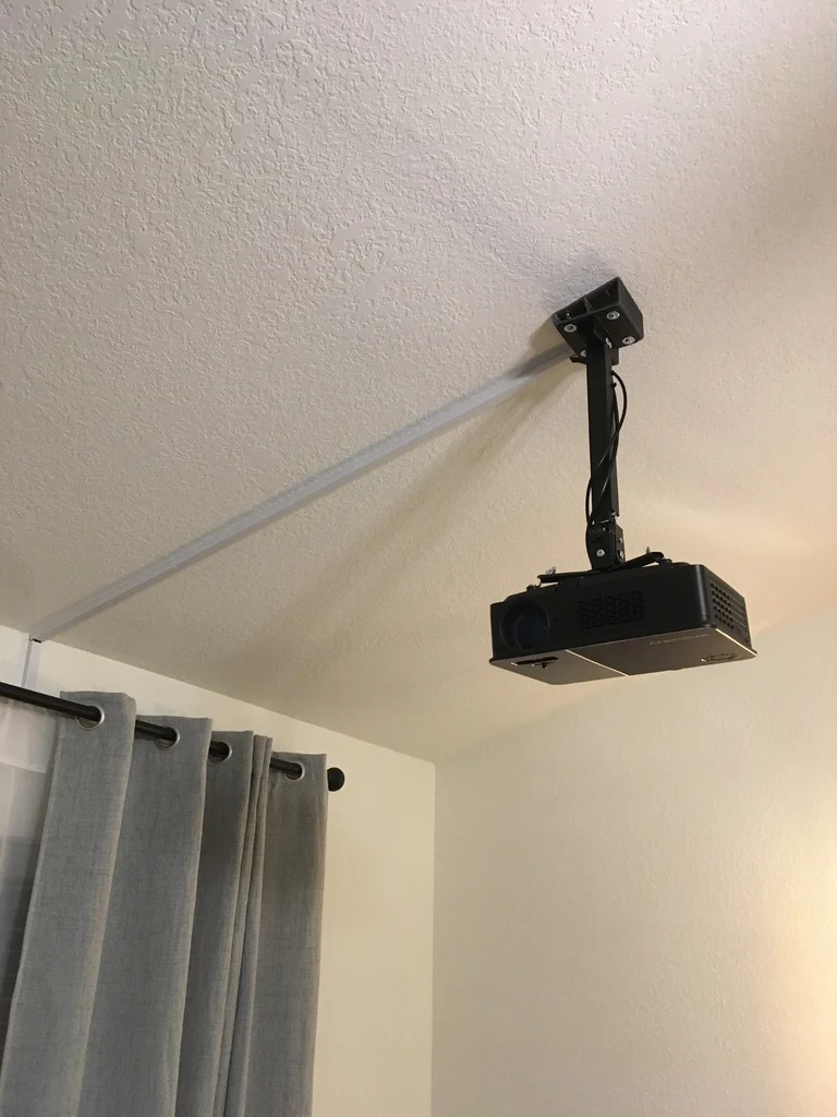 Support plafond 15 degrés pour projecteur universel