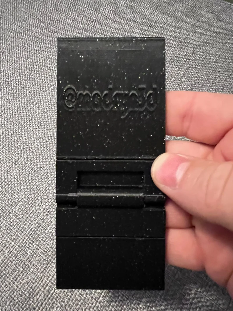 Support pour smartphone de poche v1.0 @madryn3d