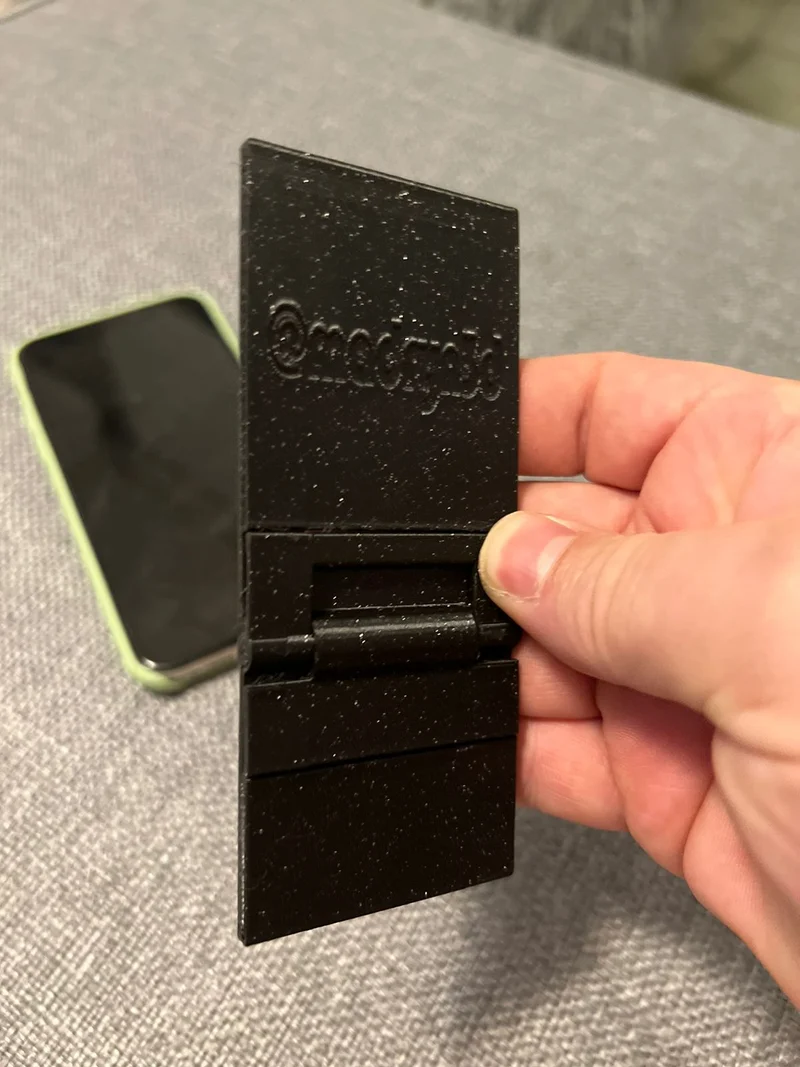 Support pour smartphone de poche v1.0 @madryn3d