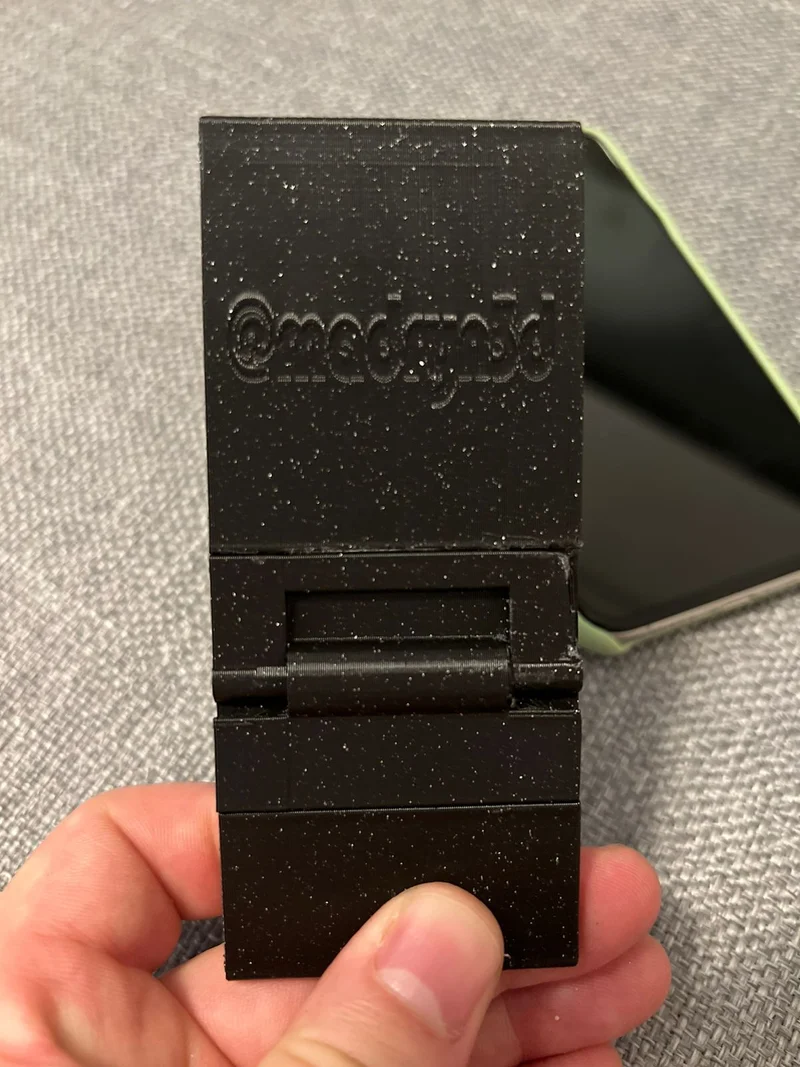 Support pour smartphone de poche v1.0 @madryn3d