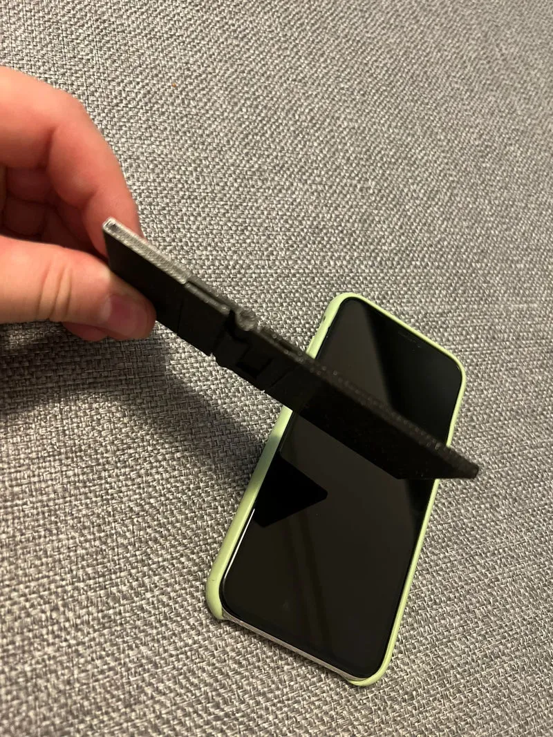 Support pour smartphone de poche v1.0 @madryn3d