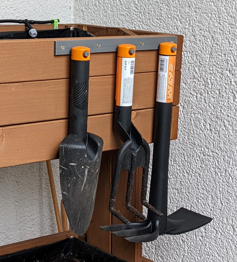 Support mural pour outils de jardinage Fiskars