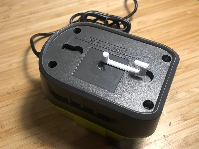 IKEA SKÅDIS Crochet pour chargeur Ryobi