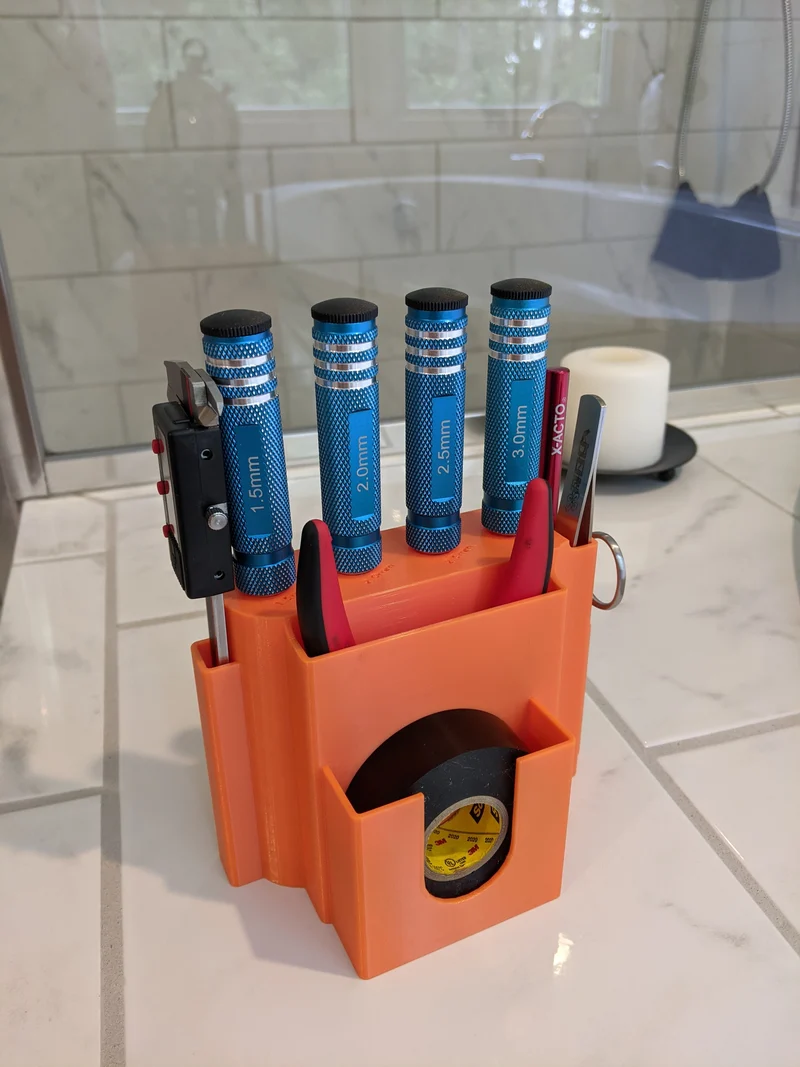 Organisateur d'outils de bureau pour les drones FPV et l'impression 3D