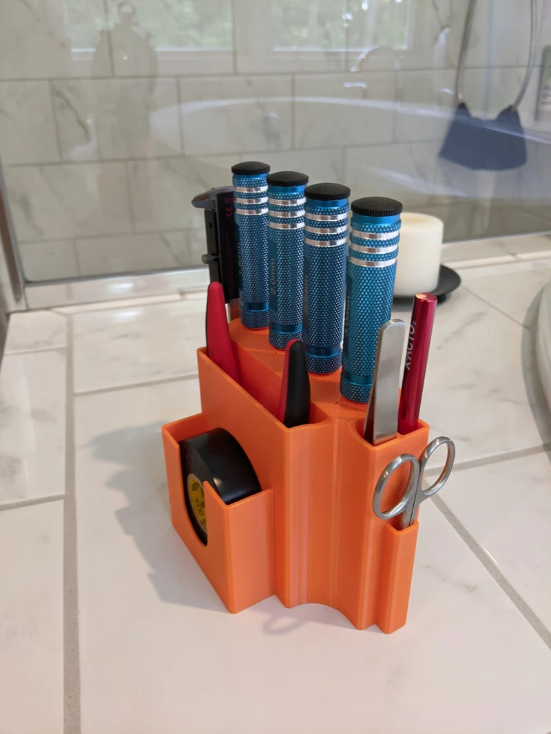 Organisateur d'outils de bureau pour les drones FPV et l'impression 3D
