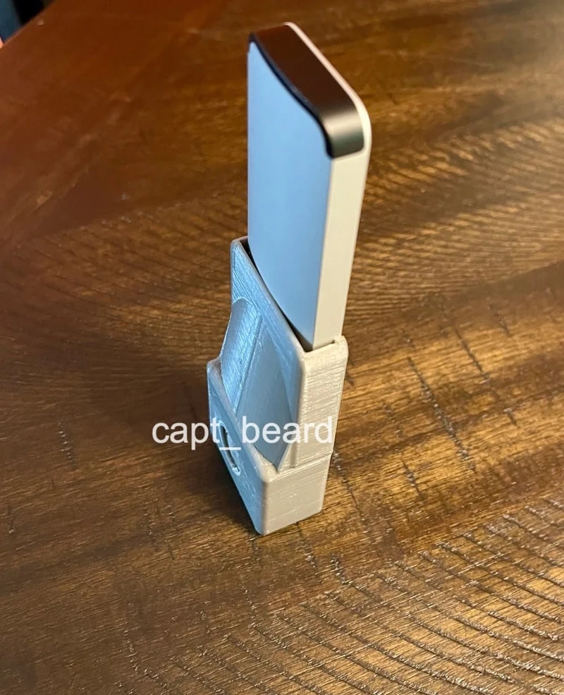 Étui AirTag pour télécommande Apple TV - Version 2021
