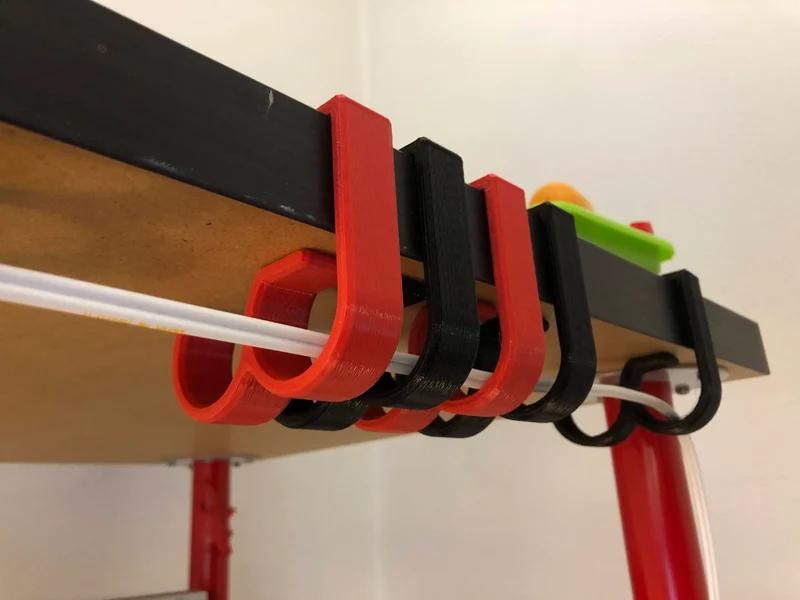 Clip de gestion des câbles de bureau pour plans de travail de 50 mm - Compatible avec Ikea