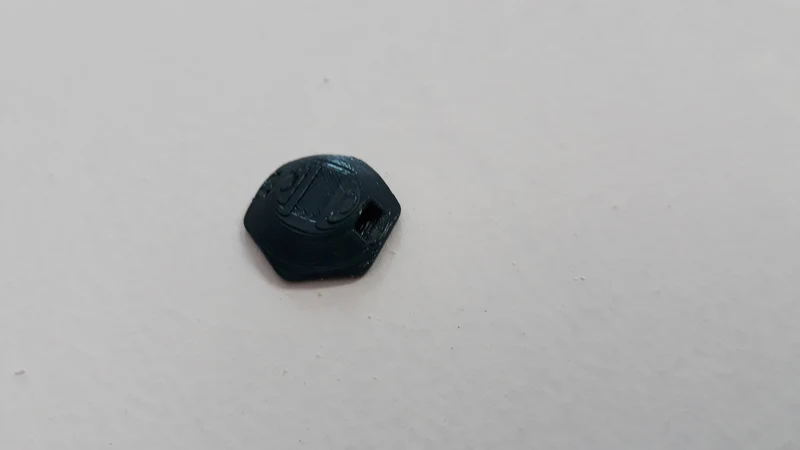 Colliers de serrage hexagonaux pour la gestion des fils et des tuyaux