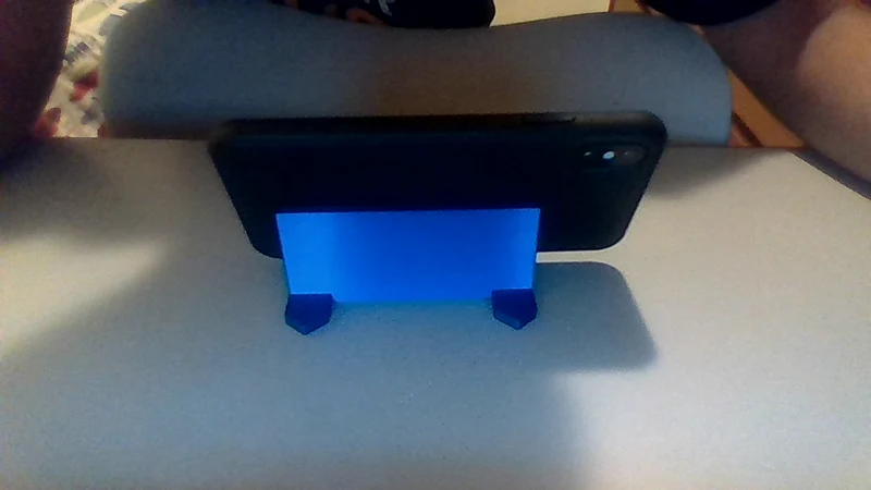 Support pour téléphone et iPad avec triangles au dos