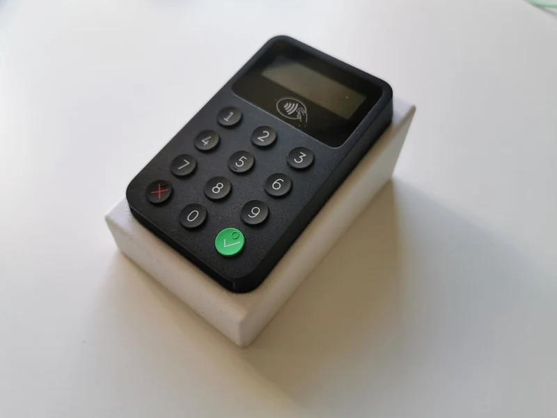 Support iZettle Reader 2 - Rangement pratique et peu encombrant