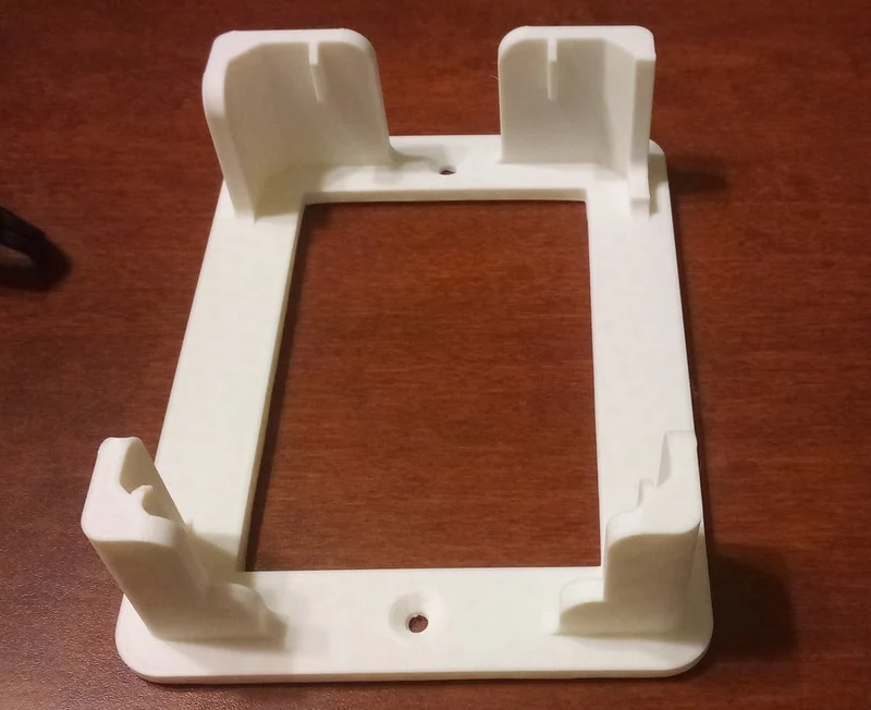 Support mural pour chargeur rapide Bauer 20V (Harbor Freight)