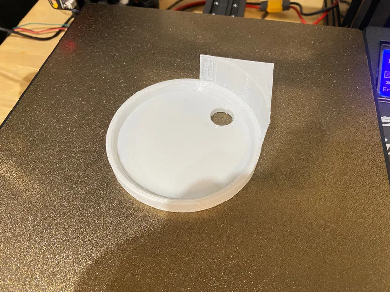 Tablette d'angle avec trou pour câble