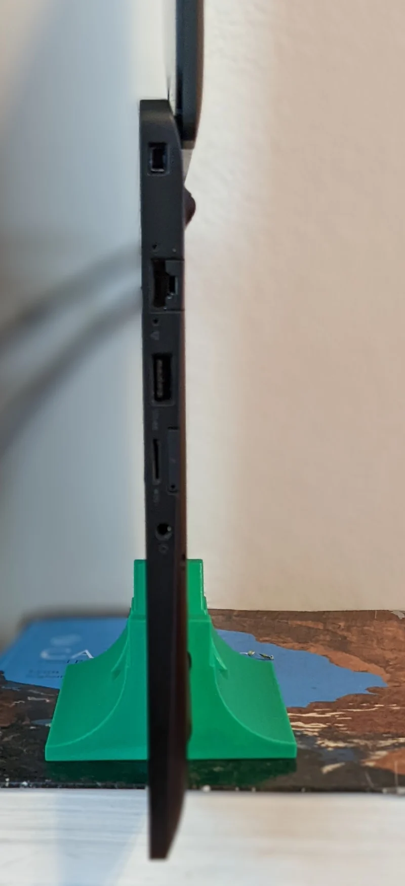 Support vertical pour ordinateur portable Dell Latitude 7480