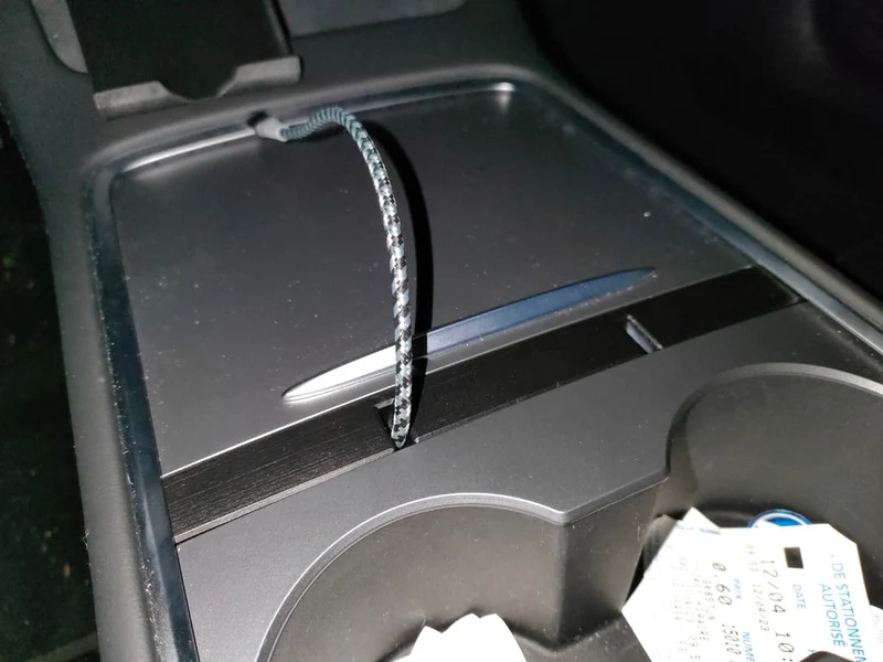 Support de câble pour Tesla Model 3 & Y