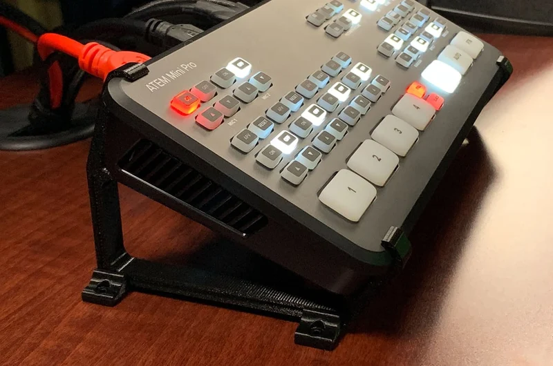 Socle Blackmagic ATEM Mini / Mini Pro pour un meilleur refroidissement et un meilleur angle de vue