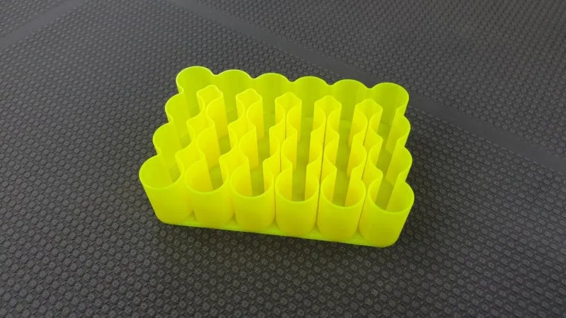 Support pour piles AA, AAA, 18650 et 9V (impression en mode vase)