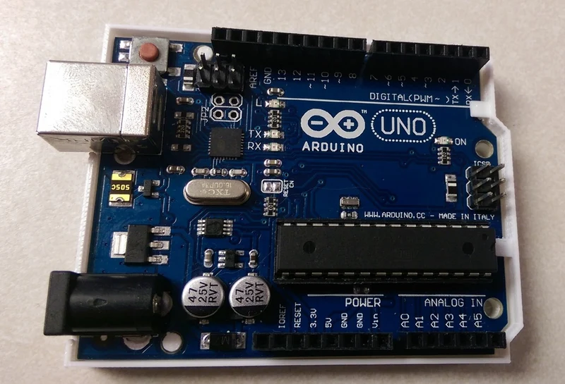 Adruino Uno Mini Bumper Bumper épais et auto-rétentif - Idéal pour les étudiants et les bricoleurs